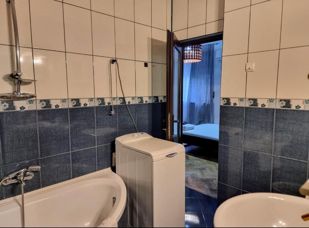 The Flat Of Sillence Piata Romana בוקרשט