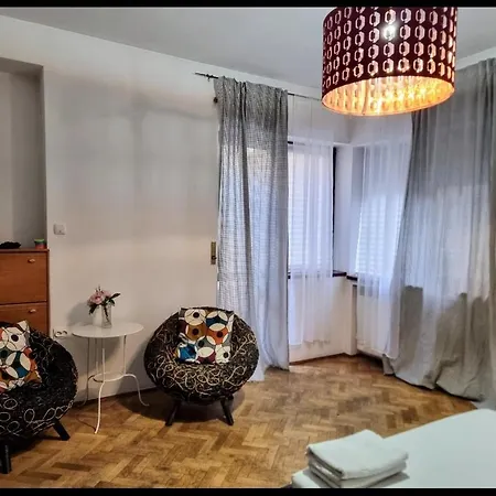 The Flat Of Sillence Piata Romana Bucarest Exterior foto
